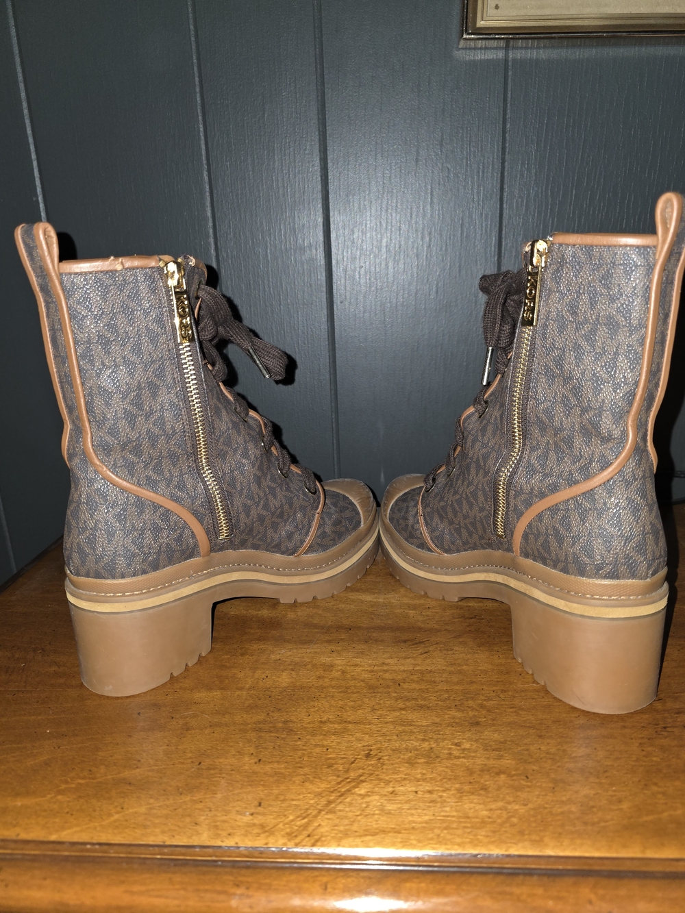 Michael Kors Brown Lace-Up Platform Boots Size 6 - Picture 8 of 16
